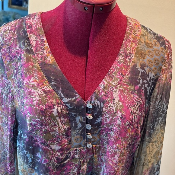 Coldwater Creek  silk blouse sheer sleeves  V-neck/buttons  pink blue sage NWT - Picture 6 of 15